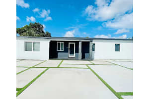 355 NW 187th St, Miami, FL 33169 - MLS#F10534847