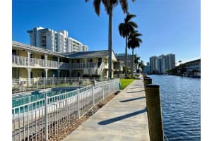 2840 NE 33rd Ct 2, Fort Lauderdale, FL 33306 - MLS#F10534952