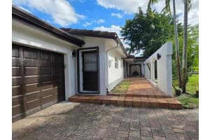 690 NW 68th Ave, Plantation, FL 33317 - MLS#F10534958