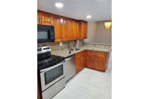 2743 NW 47th Ter 604, Lauderdale Lakes, FL 33313 - MLS#F10534965