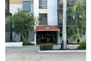 5530 Nw 44th Street, Lauderhill, Fl 33319, Lauderhill