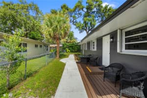 827 SW 29th St 1-2, Fort Lauderdale, FL 33315 - MLS#F10534981