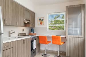 620 NE 2nd Ct 203, Hallandale Beach, FL 33009 - MLS#F10535037