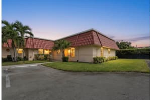 123 Amherst Ln 123, Lake Worth, FL 33467 - MLS#F10535044