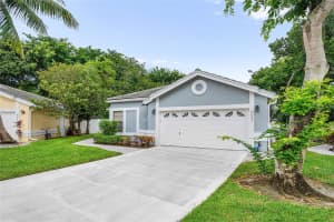 8055 Burlington Court, Lake Worth, FL 33467 - MLS#F10535077