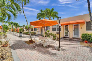 329 Connecticut Street, Hollywood, FL 33019 - MLS#F10535102