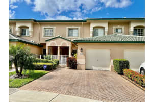 7932 Exeter Cir W 7932, Tamarac