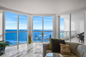 101 S Fort Lauderdale Beach Blvd 1702, Fort Lauderdale, FL 33316 - MLS#F10535159