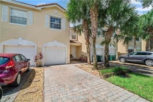 6373 Landings Way, Tamarac, FL 33321 - MLS#F10535160
