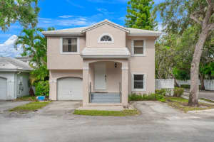 9918 NW 2nd Ct, Plantation, FL 33324 - MLS#F10535174