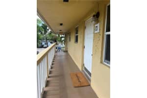 811 NE 14th Pl 3, Fort Lauderdale, FL 33304 - MLS#F10535207