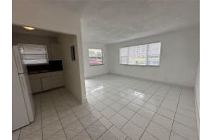 400 SE 9th Ct 1, Hallandale Beach, FL 33009 - MLS#F10535211