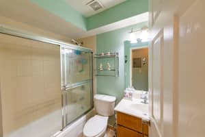 63 NW 17th Pl 6, Miami, FL 33125 - MLS#F10535245