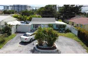 3320 SE 4th St, Pompano Beach, FL 33062 - MLS#F10535247