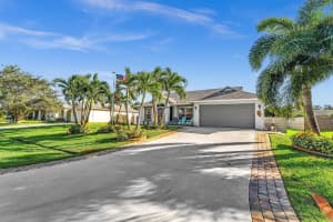 634 SE Thanksgiving Ave, Port Saint Lucie, FL 34984 Sold 12/19/25