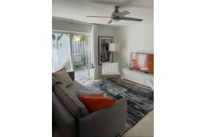 820 NE 28th St 1, Wilton Manors, FL 33334 - MLS#F10535367