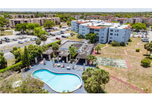 2800 Somerset Drive 218j, Lauderdale Lakes, FL 33311 - MLS#F10535398