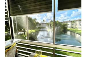 5071 Oakland Park Boulevard, Lauderdale Lakes, FL 33313 - MLS#F10535406