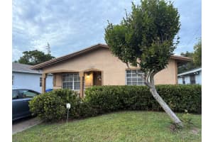 3051 NW 7th Ct, Fort Lauderdale, FL 33311 - MLS#F10535429