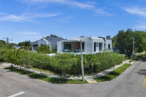 1111 SE 9th AVE, Fort Lauderdale, FL 33316 - MLS#F10535437