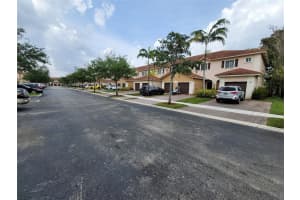 8853 N Isles Cir 8853, Tamarac, FL 33321 - MLS#F10535442