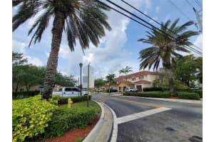 8853 N Isles Cir 8853, Tamarac, FL 33321 - MLS#F10535442