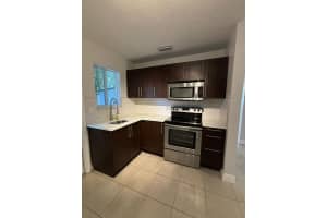 1713 N Dixie Hwy 3, Fort Lauderdale, FL 33305 - MLS#F10535445