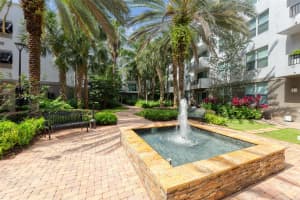 2421 NE 65th St 209, Fort Lauderdale, FL 33308 - MLS#F10535463