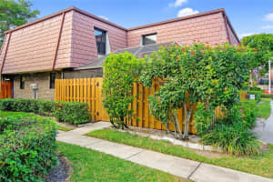 7801 W Courtyard Run, Boca Raton