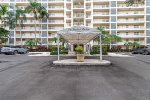 3520 Oaks Way 806, Pompano Beach, FL 33069 Sold 03/18/26