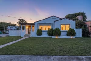 2291 SW 17th St, Miami, FL 33145 - MLS#F10535496