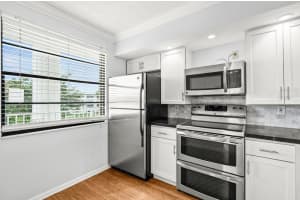 6109 Balboa Cir 304, Boca Raton, FL 33433 - MLS#F10535503