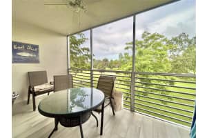 3800 Oaks Clubhouse Dr 311, Pompano Beach, FL 33069 - MLS#F10535533