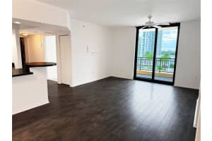 100 N Federal Hwy 1226, Fort Lauderdale, FL 33301 - MLS#F10535544