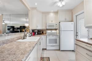 3405 NW 48th Ave 401, Lauderdale Lakes, FL 33319 - MLS#F10535550