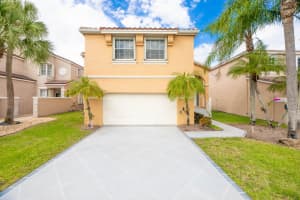 724 155th Terrace, Pembroke Pines, FL 33028 - MLS#F10535553