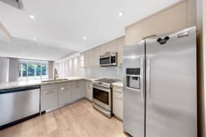 800 E Cypress Ln 206, Pompano Beach, FL 33069 - MLS#F10535568