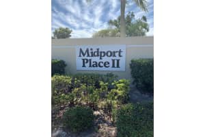 1560 SE Royal Green Cir S 204, Port Saint Lucie, FL 34952 - MLS#F10535586