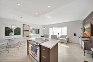 2811 NE 51st St 7, Fort Lauderdale, FL 33308 - MLS#F10535588