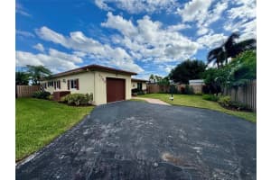 1780 NW 39th Pl, Oakland Park, FL 33309 - MLS#F10535603