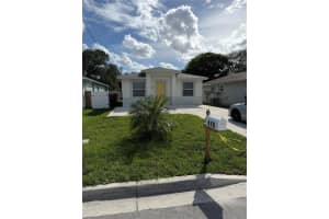 416 NE 12th Ave, Boynton Beach, FL 33435 - MLS#F10535606