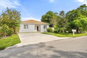 141 NW 12th St, Pompano Beach, FL 33060 - MLS#F10535635