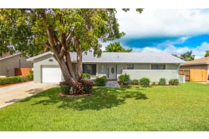 6431 NW 199th Ln, Hialeah, FL 33015 - MLS#F10535673