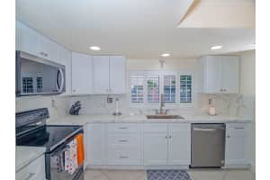 6431 NW 199th Ln, Hialeah, FL 33015 - MLS#F10535673