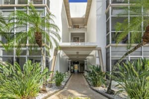 2970 NE 16th Ave 211, Oakland Park, FL 33334 - MLS#F10535683