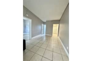 424 NW 15th Ter 7, Fort Lauderdale, FL 33311 - MLS#F10535699