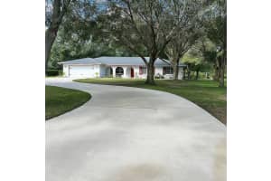 2902 Grove Dr, Fort Pierce, FL 34981 - MLS#F10535704