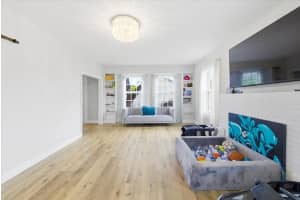 819 Lytle Street, West Palm Beach, FL 33405 - MLS#F10535734