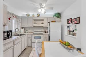 8950 Sunrise Lakes Boulevard, Sunrise, FL 33322 - MLS#F10535749