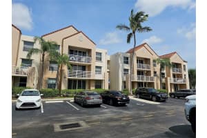 2731 Ocean Club Boulevard 106, Hollywood, Fl 33019, Hollywood